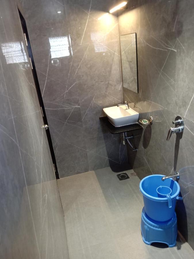 Hotel Suvarnam Residency Ahmednagar Buitenkant foto